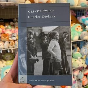Oliver Twist by Charles Dickens Barnes & Noble Classics Edition